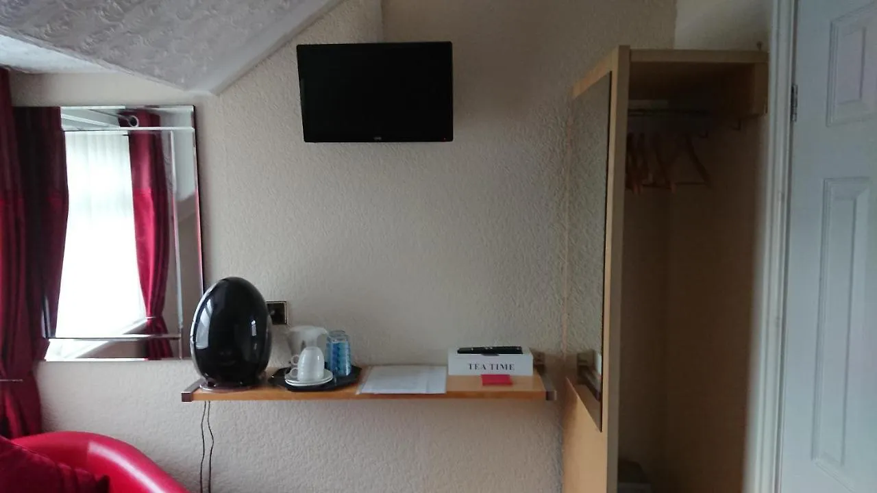 Ash Lea Hotel Blackpool 3*,  United Kingdom